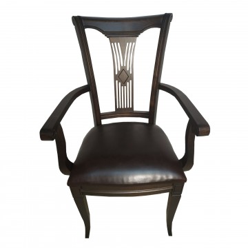 Καρέκλα τραπεζαρίας με μπράτσα Π101 από ξύλο οξιάς σε καρυδιά σκούρο χρώμα με καφέ πάτο.
