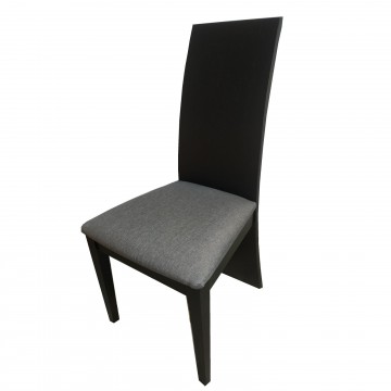 Καρέκλα τραπεζαρίας Κ4Μ από ξύλο δρυς βεγγε χρώμα μα ψηλή πλάτη και γκρι πάτο.