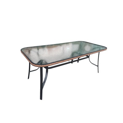 Τραπέζι εξωτερικού χώρου...